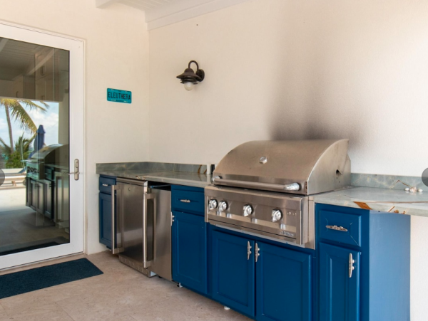 Luxurious Beachfront Four Bedroom Rental in Eleuthera